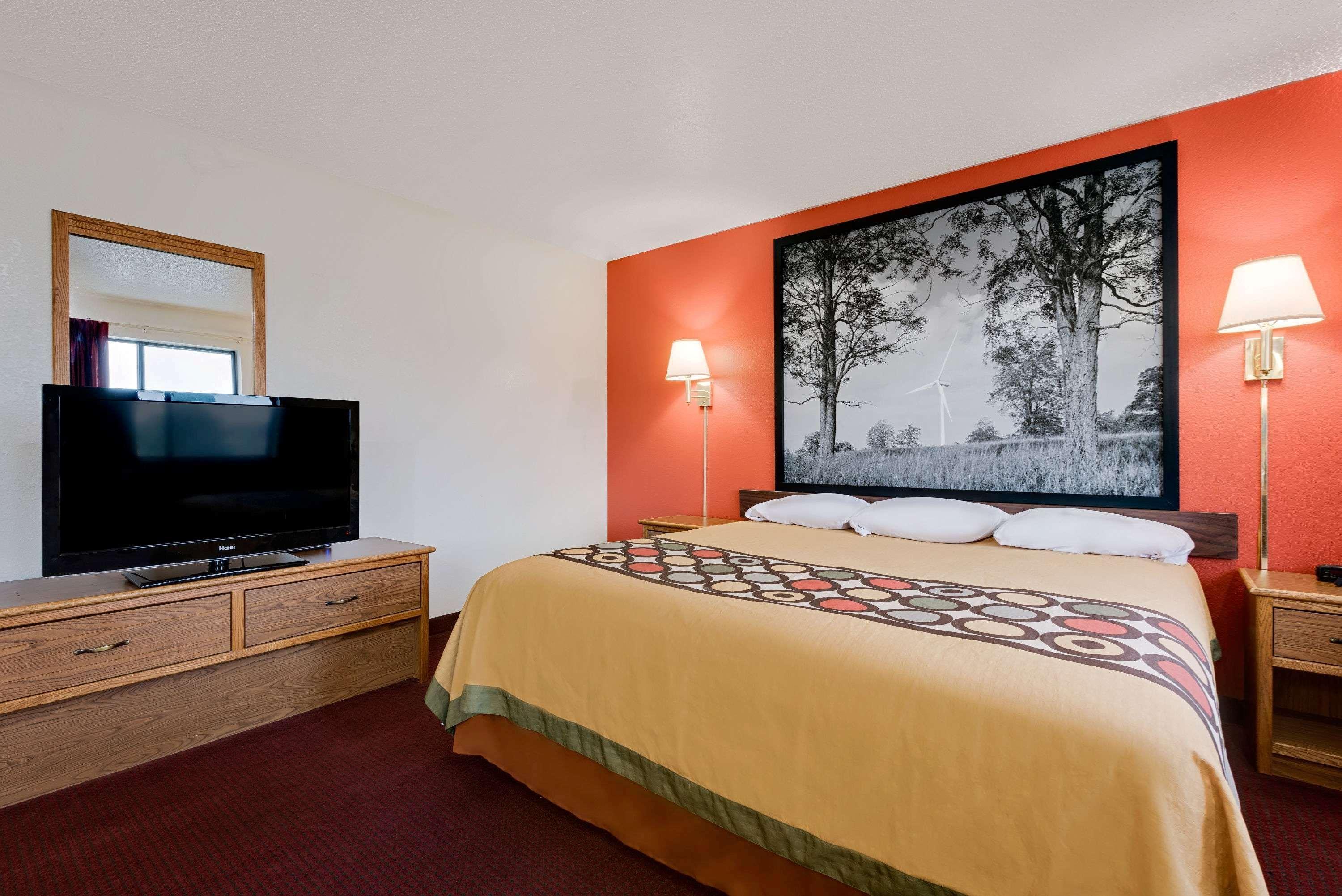 Super 8 Martinsburg Hotel Eksteriør billede