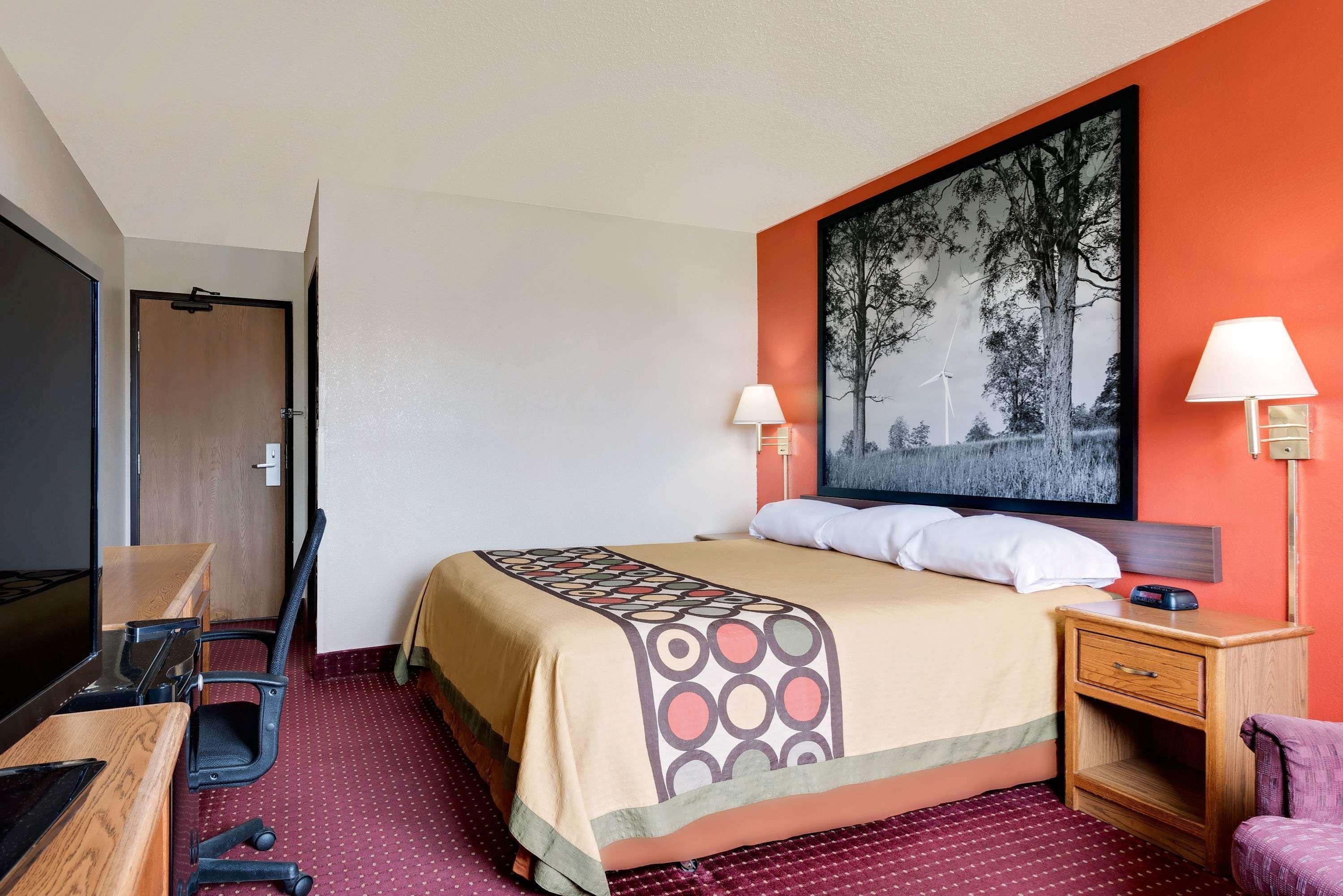Super 8 Martinsburg Hotel Eksteriør billede
